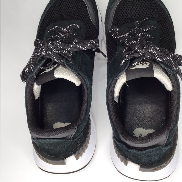 Sorel Kinetic Lite Lace Sneaker in Dark Green and Black. - Picture 6 of 12